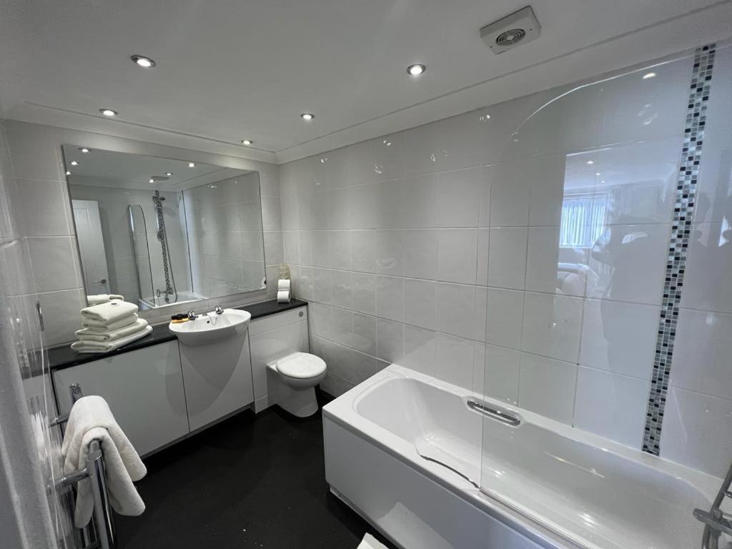 Revelstoke Hotel 4*