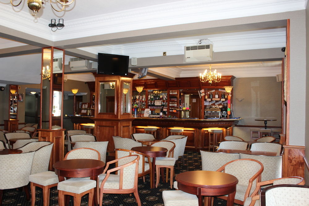 Revelstoke Hotel 4*